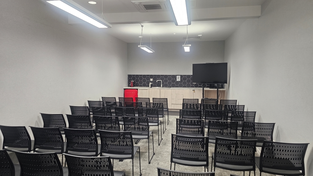 Community Meeting Room (Sunderland Lounge)