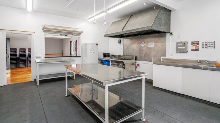 Kitchen (Sunderland Lounge)